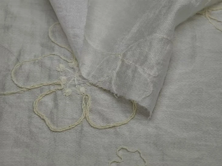 Viscose Plain Weave Fabric Without Elasticity Embroidery suppliers