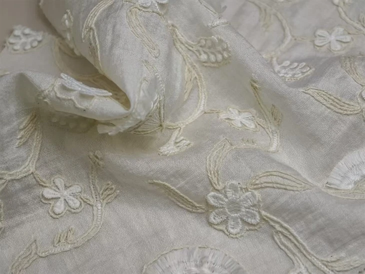 Viscose Plain Weave Fabric Without Elasticity Embroidery suppliers